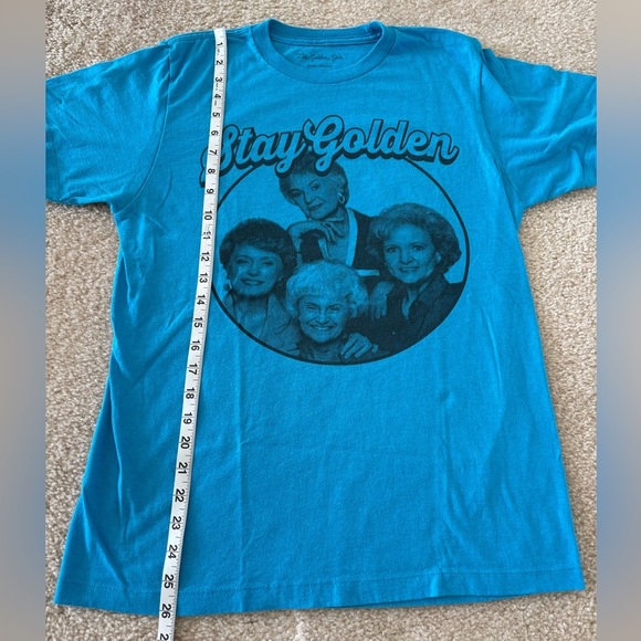 Golden Girls “Stay Golden” Graphic T-Shirt - Picture 5 of 5